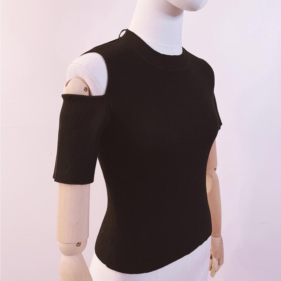 Zara Cutout Black T-shirt (New with Tag) - Picture 3 of 5